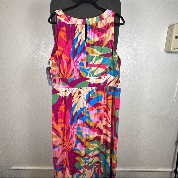 London Times Colorful Leaf Print Maxi Dress - Picture 5 of 9